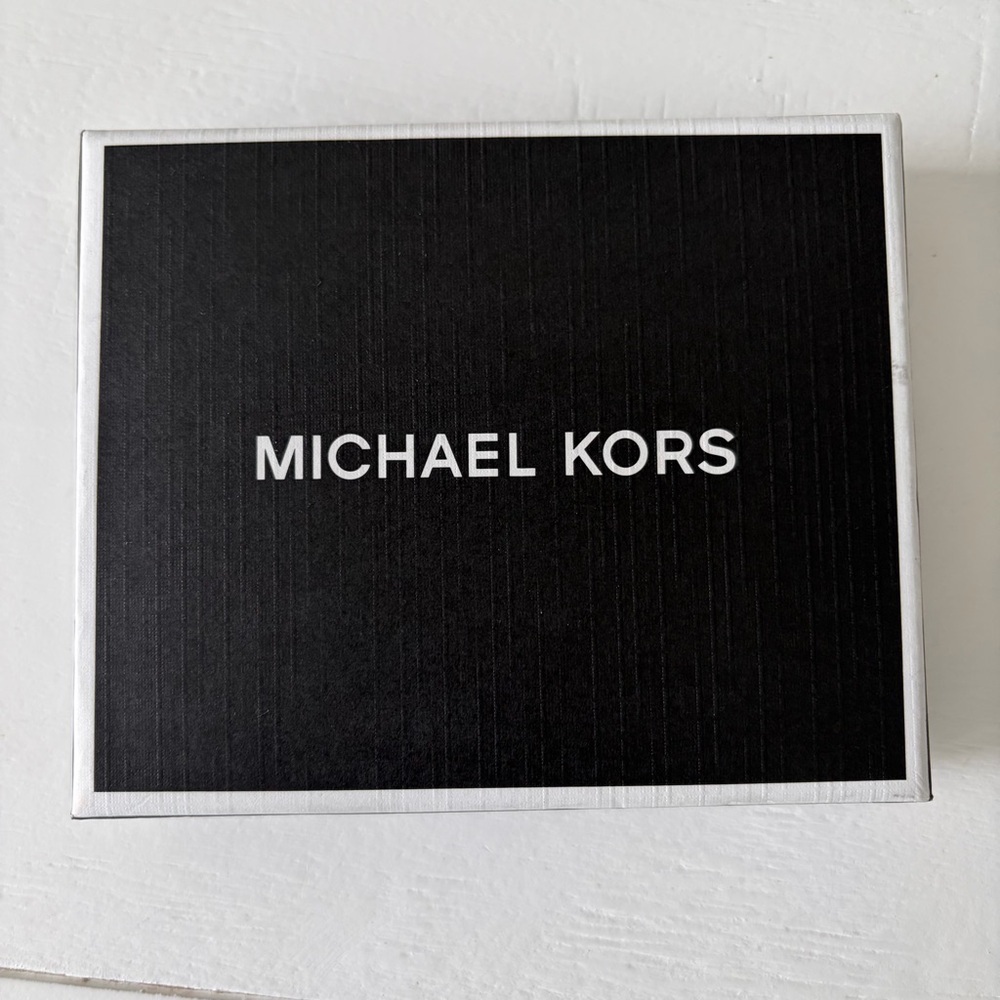 NWT Michael Kors Black and Brown MK Pattern Bi-Fold Wallet in Box - Picture 4 of 7